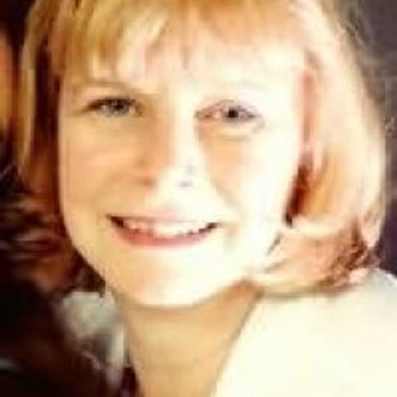 Suzanne Weyn profile picture