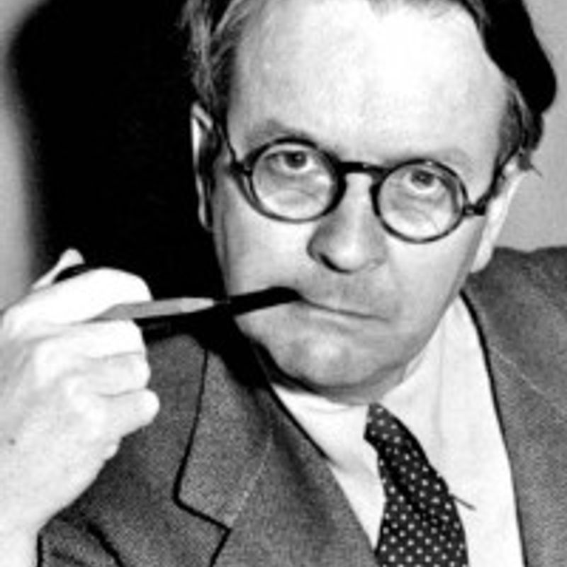 Raymond Chandler profile picture
