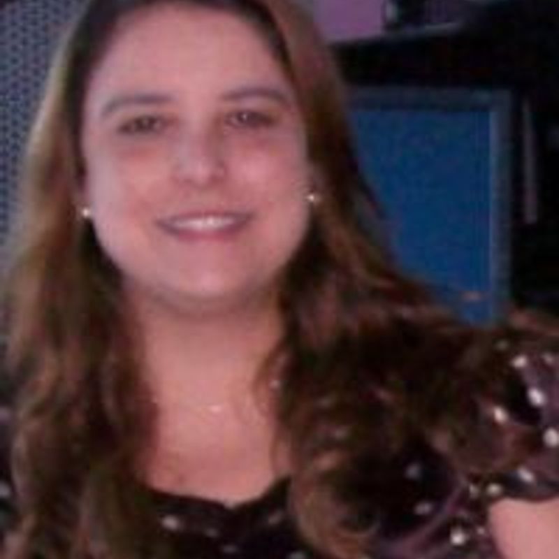 Simone Mendonça profile picture