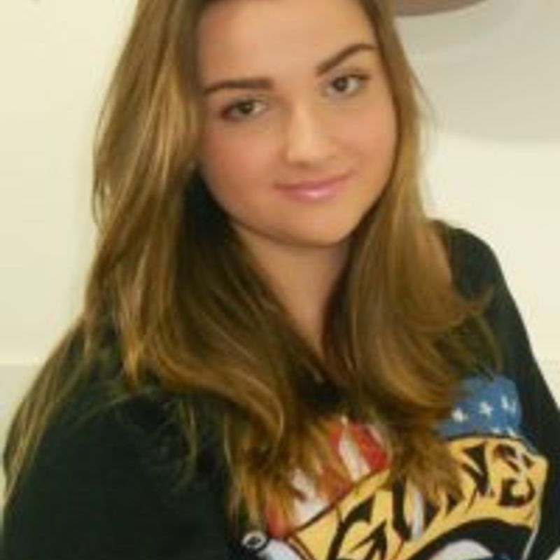Júlia Gervenutti Zanelatto  profile picture