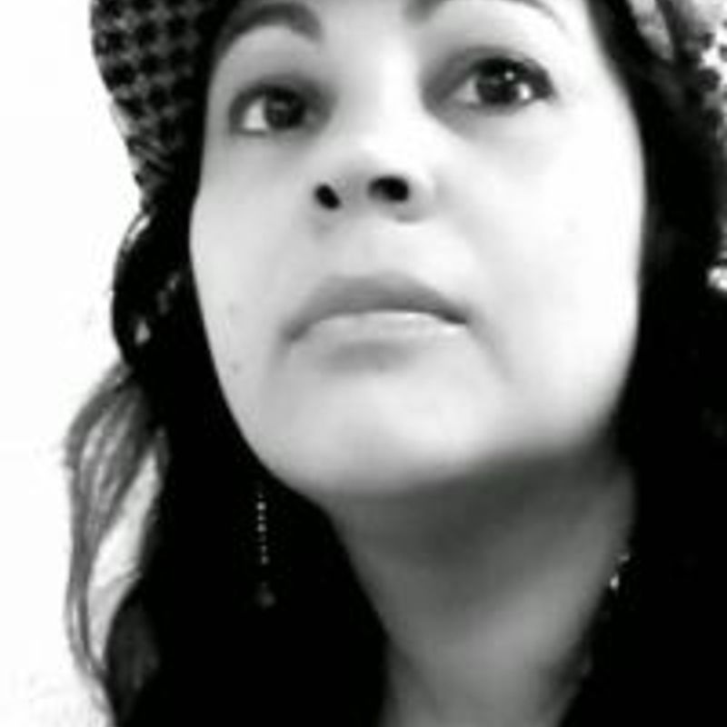 Catia Mourão profile picture