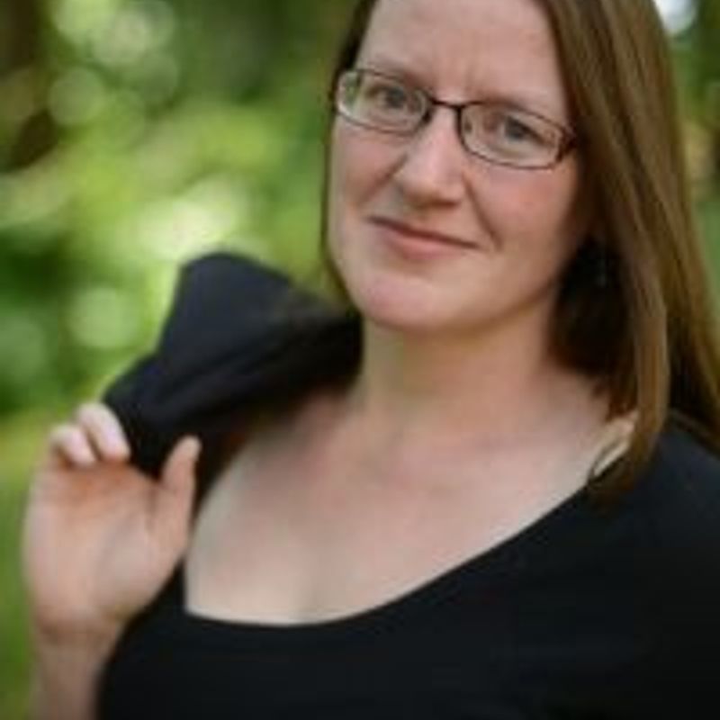 Elizabeth Bear profile picture