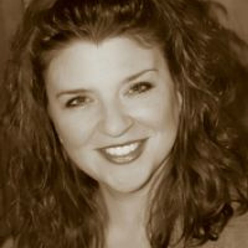 Amy Hatvany profile picture