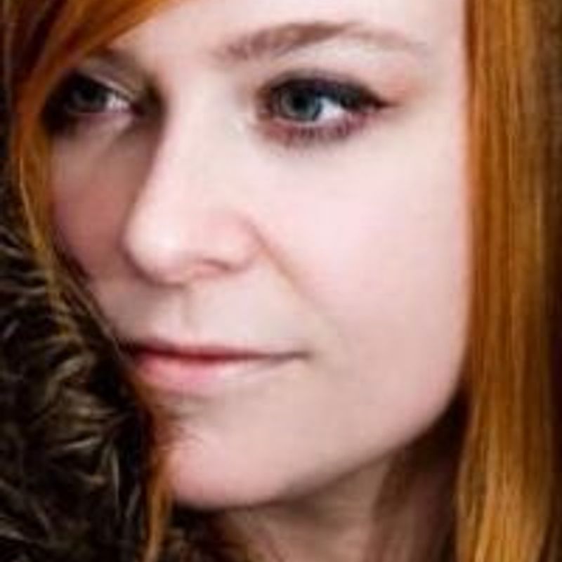 Becky Cloonan profile picture