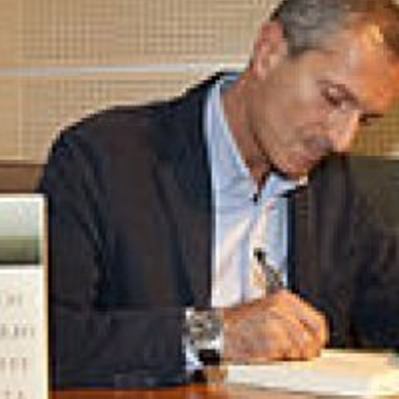 Gianrico Carofiglio profile picture