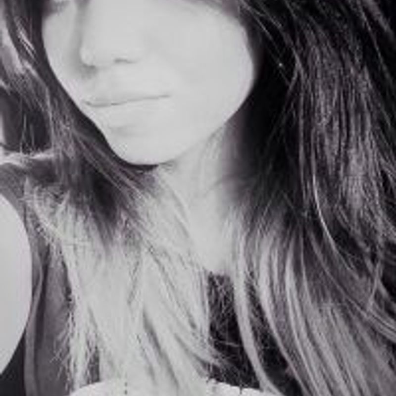Bruna Manhães profile picture
