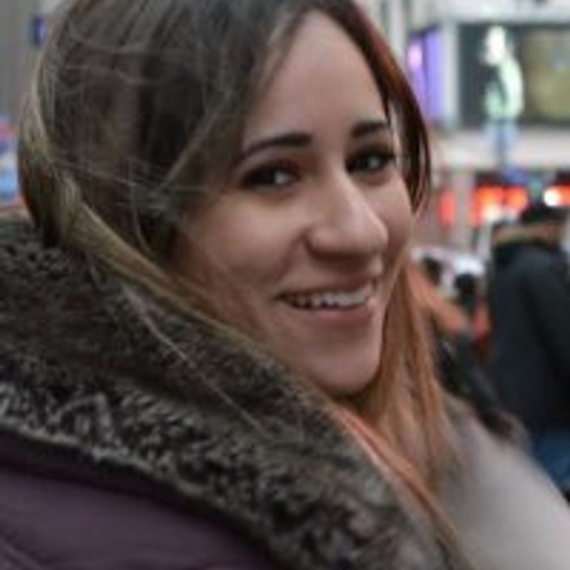 Simone Lemos profile picture