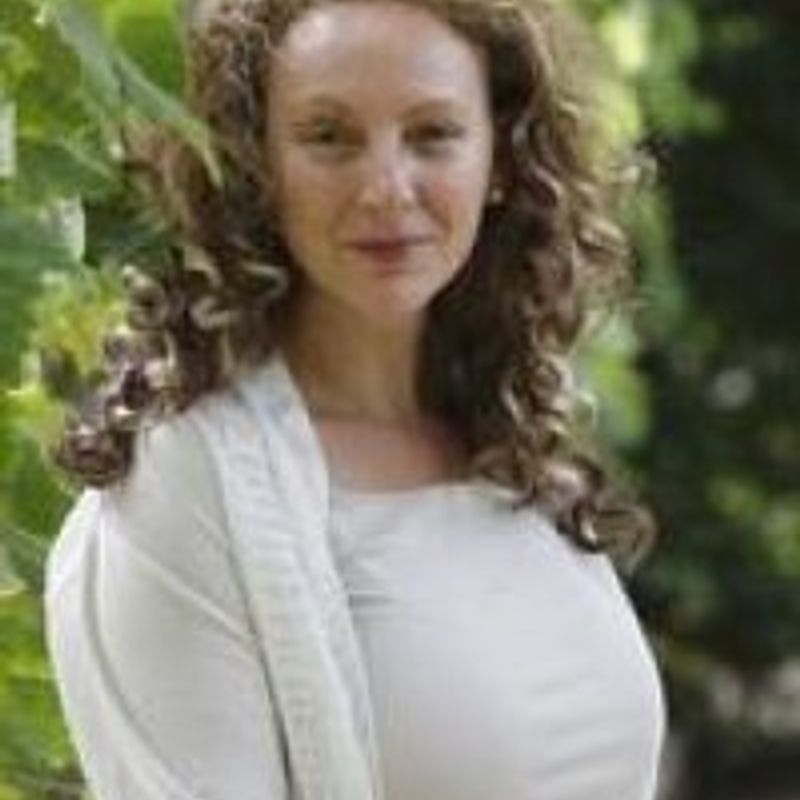 Titania Hardie de Chartres profile picture