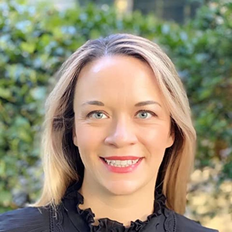 Tessa Bailey profile picture