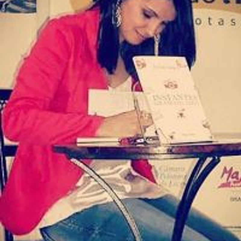 Ana Paula Camargo profile picture