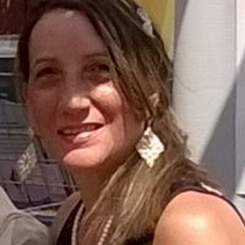 Angela profile picture