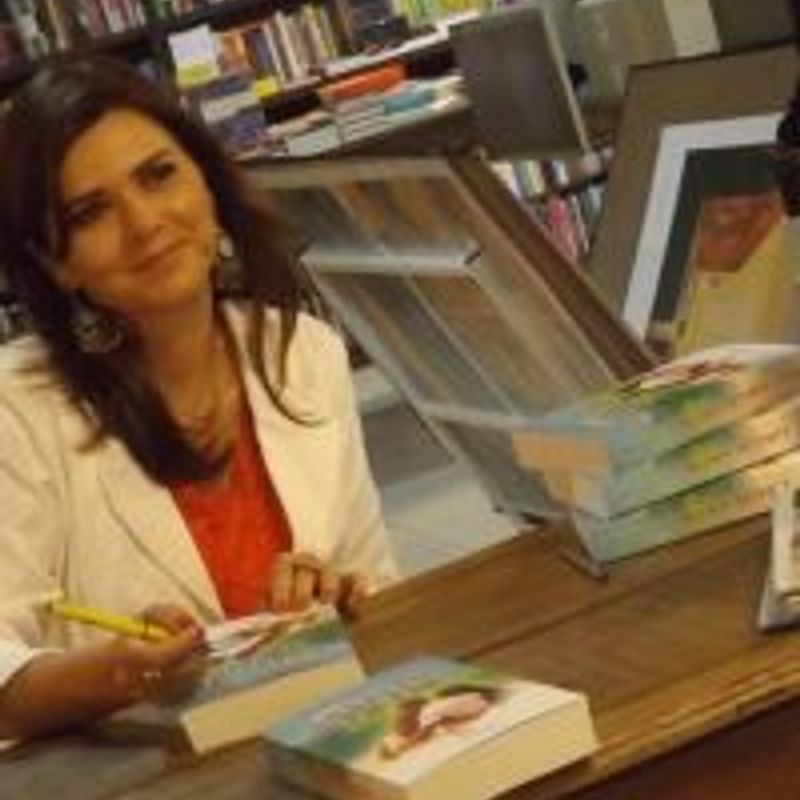 Larissa Lúcio de Carvalho profile picture