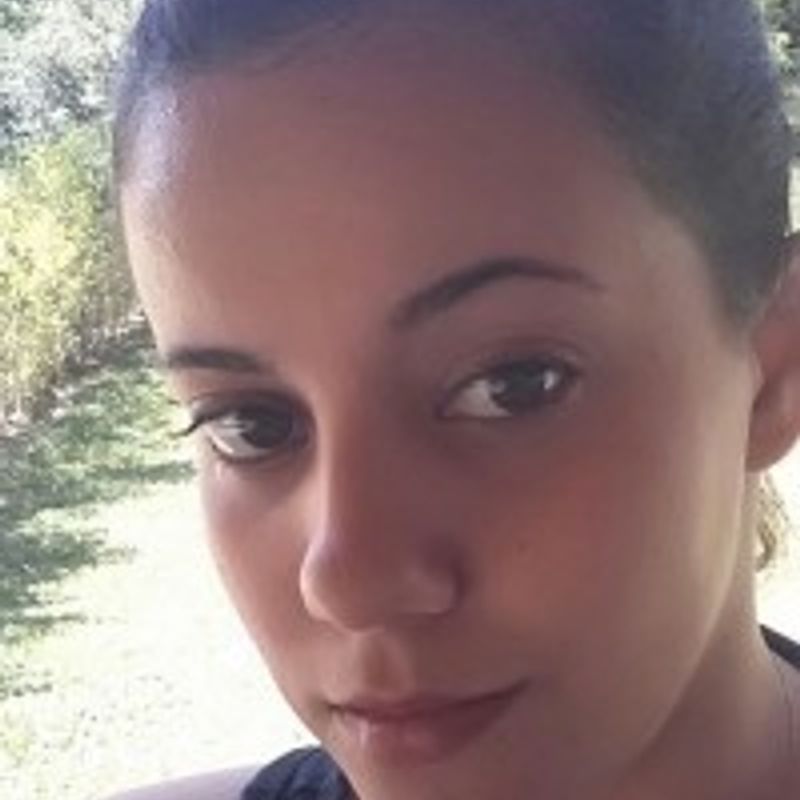 Bruna Giroldo profile picture