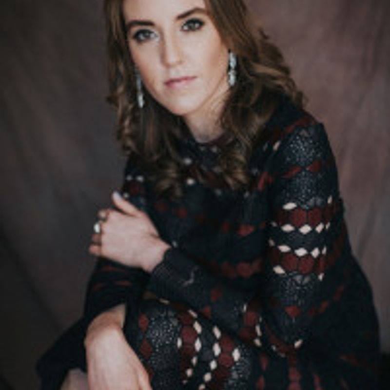 Louise O'Neill profile picture
