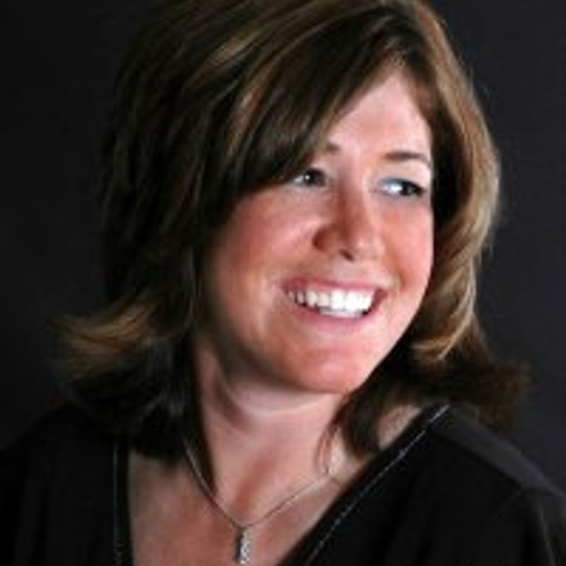 Jen Calonita profile picture