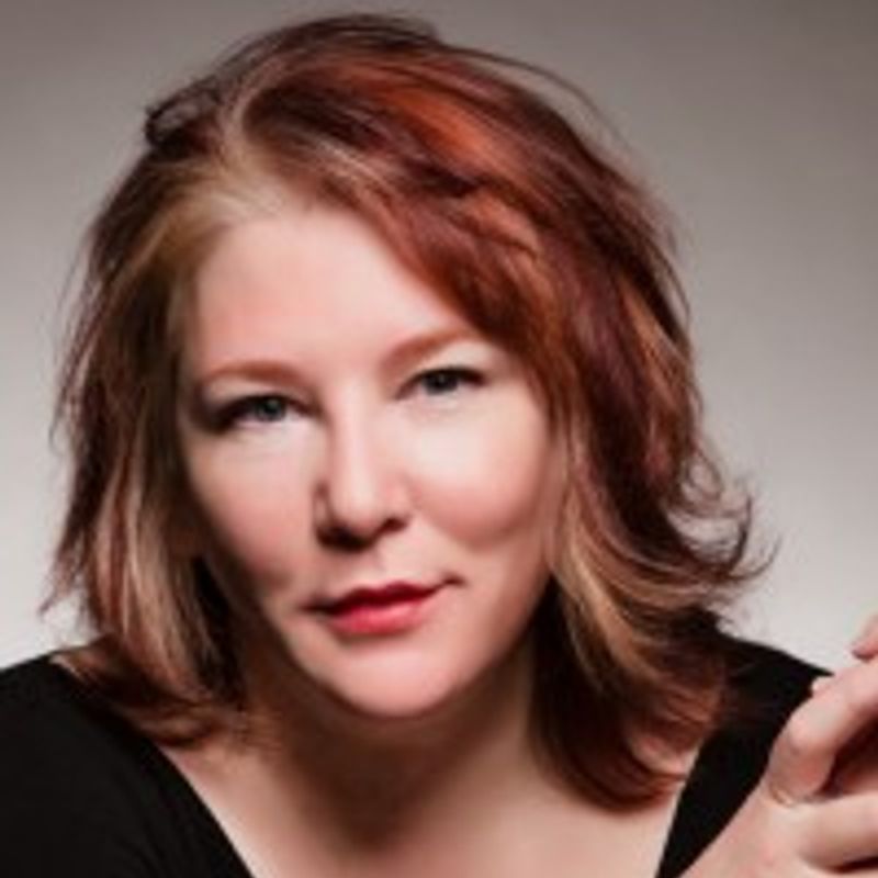 Lynn Crosbie profile picture