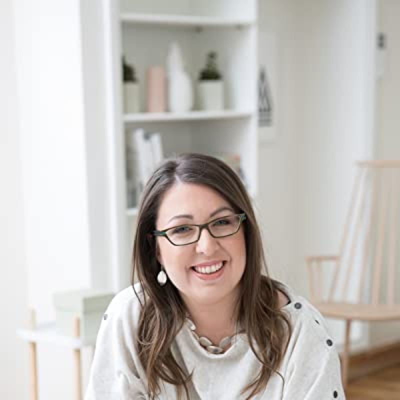 Ruth Ware profile picture