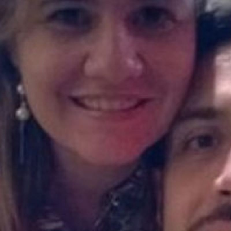 Tânia Picon profile picture