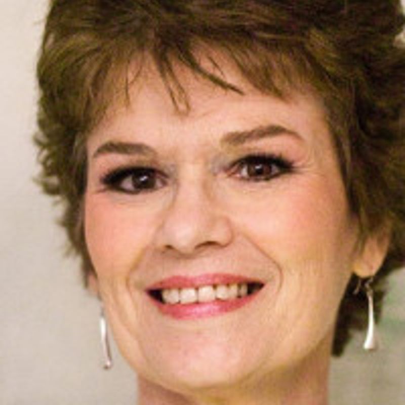Dinah Jefferies profile picture