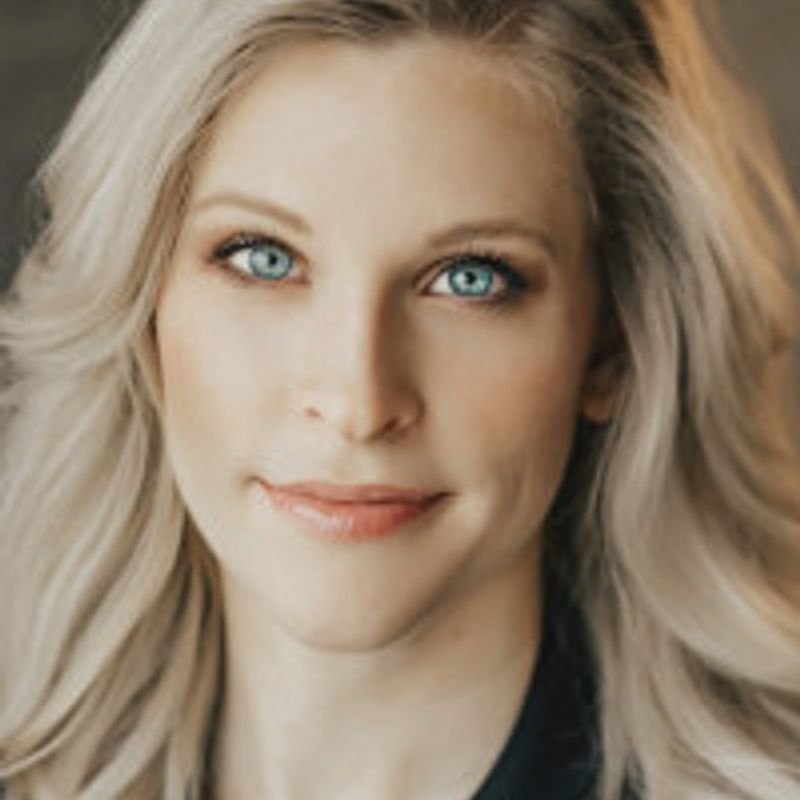 Devney Perry profile picture