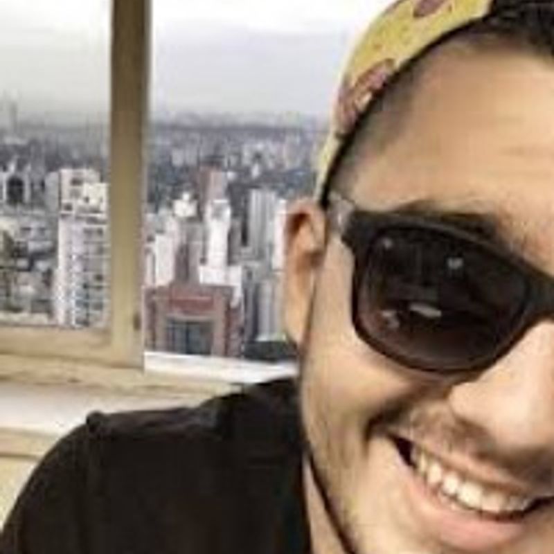 Athos Briones profile picture
