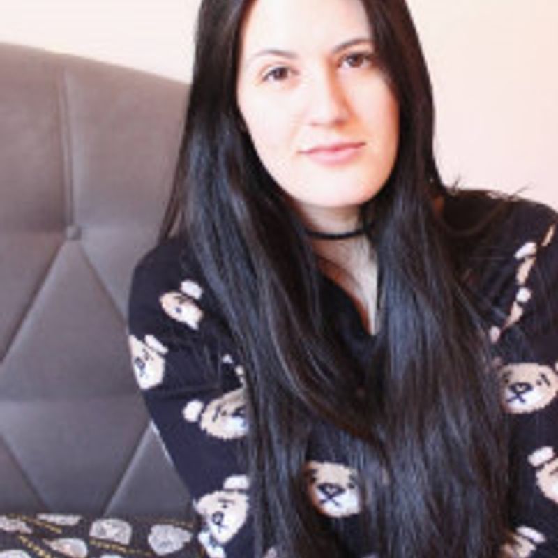 Laura Melo profile picture