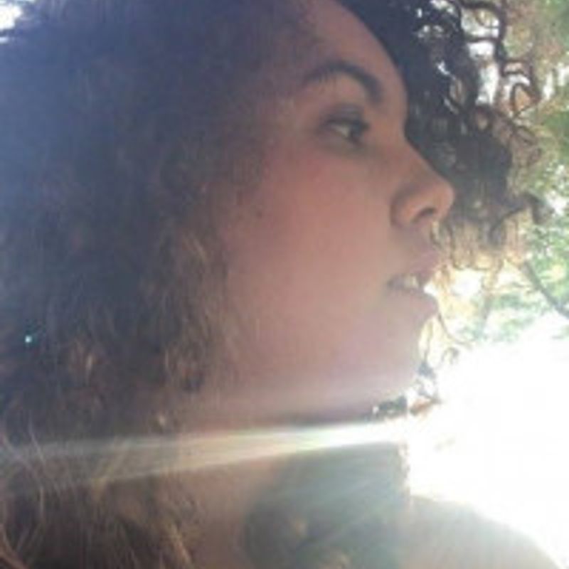 Laura SaintCroix profile picture