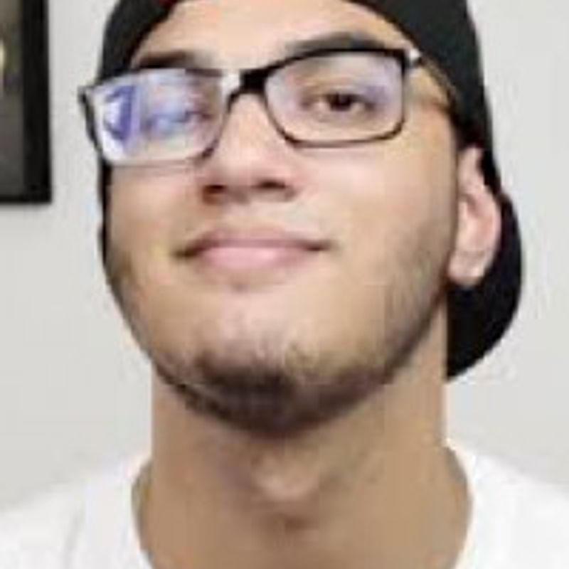  Daniel Mologni profile picture