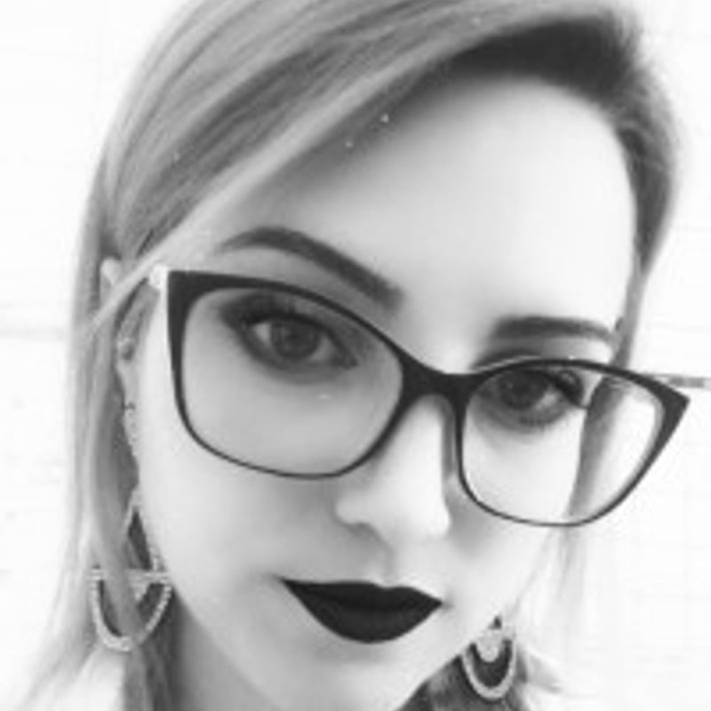 Thais Caldeira profile picture