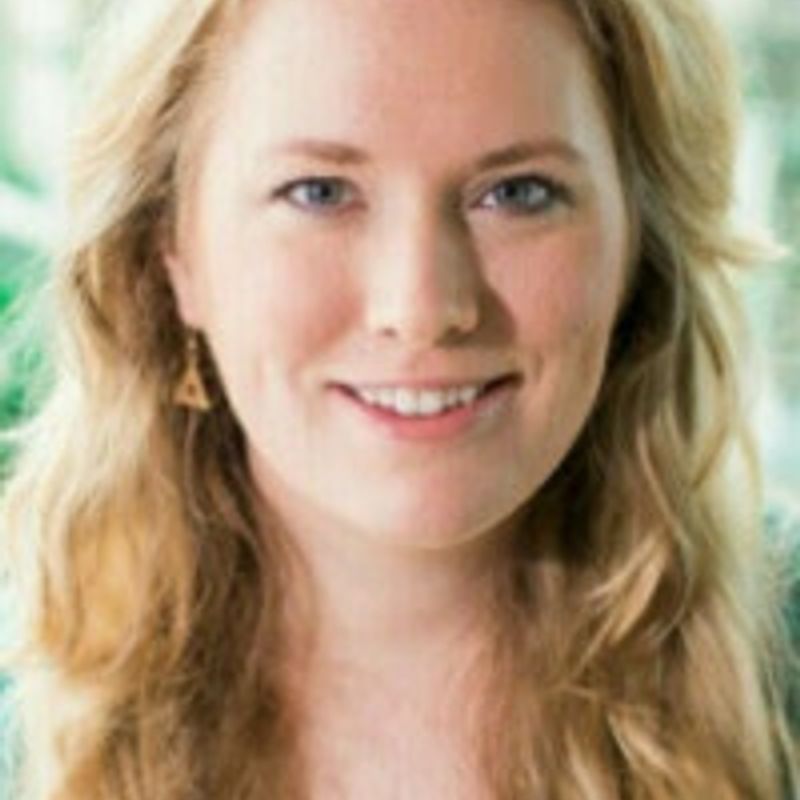 Elise Kova profile picture