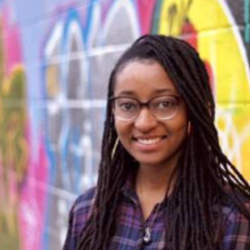 Ashley Woodfolk profile picture