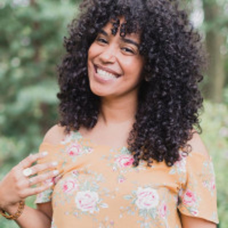 Elizabeth Acevedo profile picture