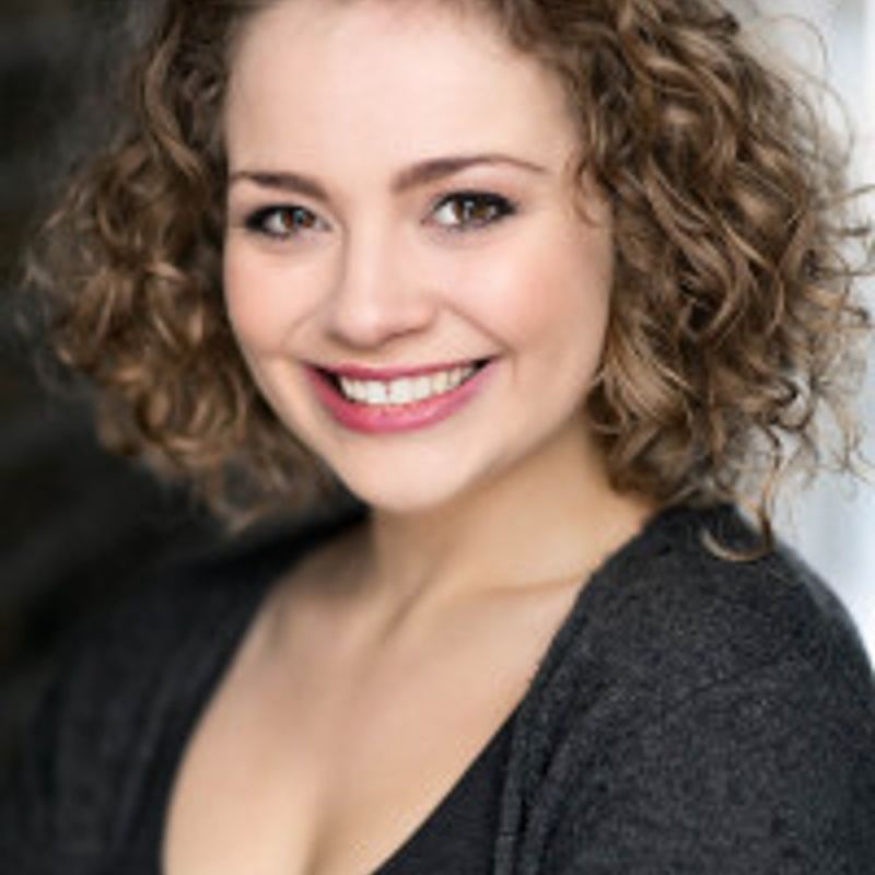 Carrie Hope Fletcher profile picture