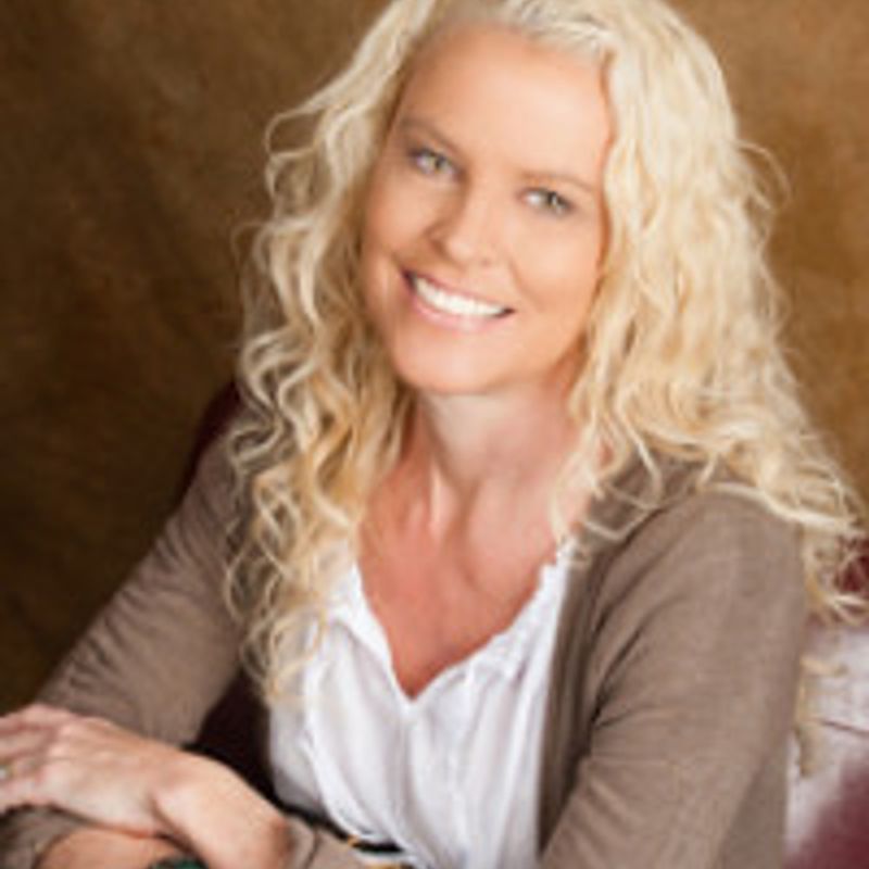 Marci Lyn Curtis profile picture