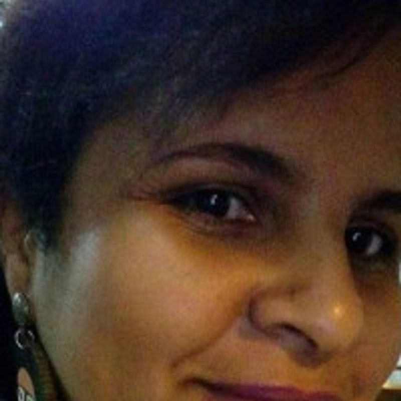 Bia Almeida profile picture