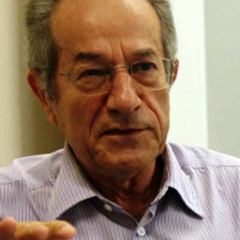Dermeval Saviani profile picture