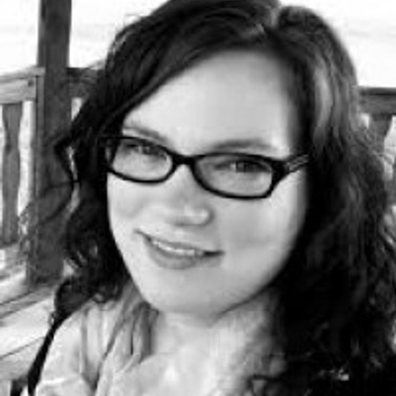 Stephanie Oakes profile picture