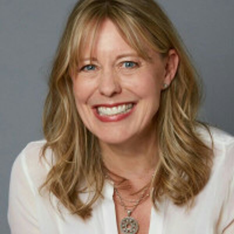 Amy Poeppel profile picture
