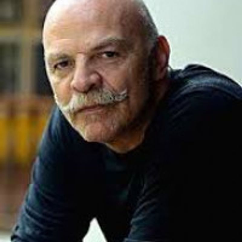 Martín Caparrós profile picture
