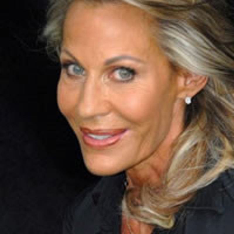 Leonie Frieda profile picture
