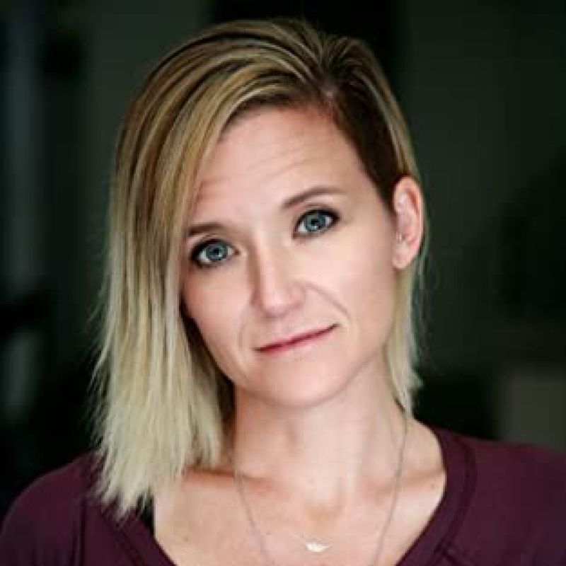 Lucinda Berry profile picture