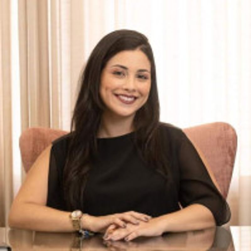 Isabella Silveira profile picture