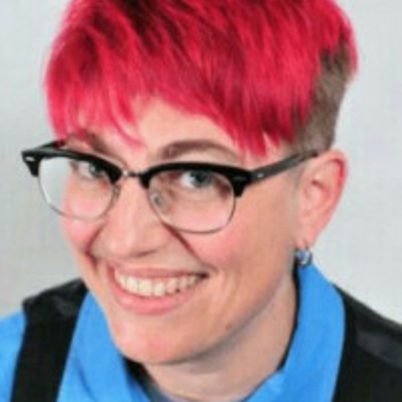 Annalee Newitz profile picture