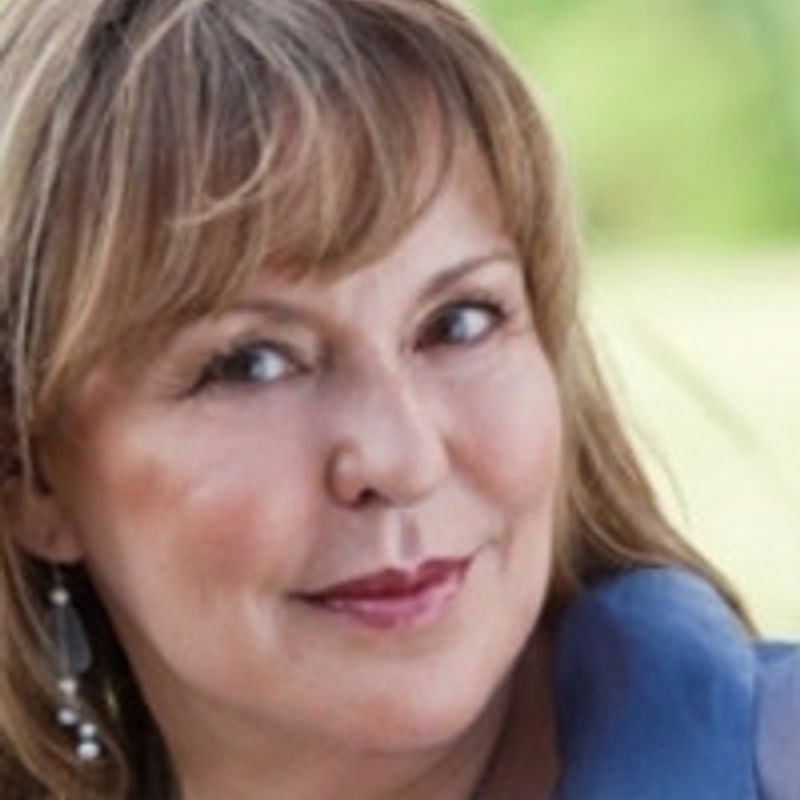 Jacquelyn Mitchard profile picture