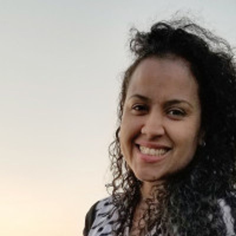 Rúbia Albuquerque profile picture
