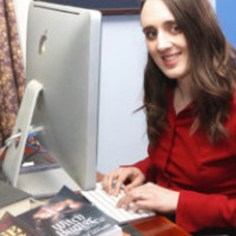  Steffanie Holmes  profile picture