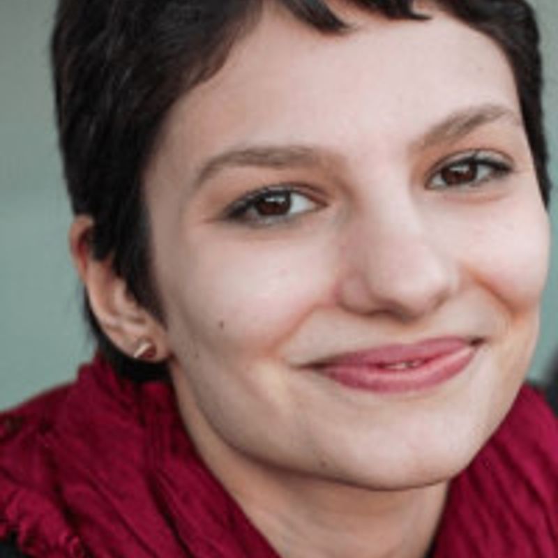 Laura Athayde profile picture