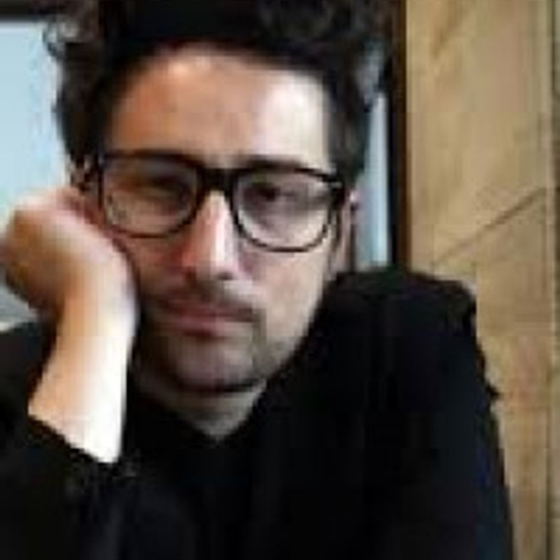 Patricio Pron profile picture