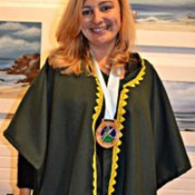 Cláudia Coelho de Meneses profile picture