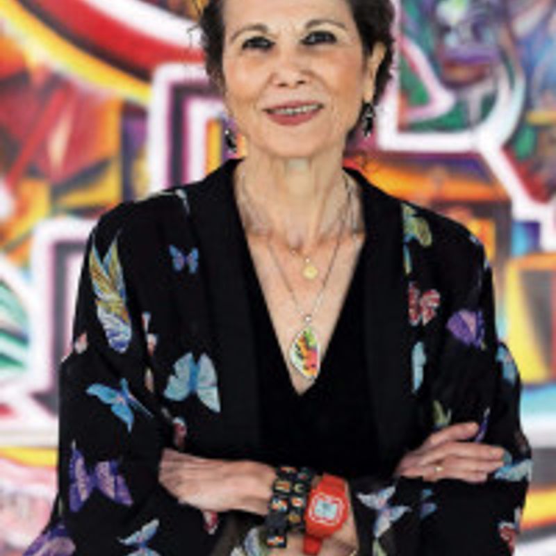  Julia Alvarez  profile picture